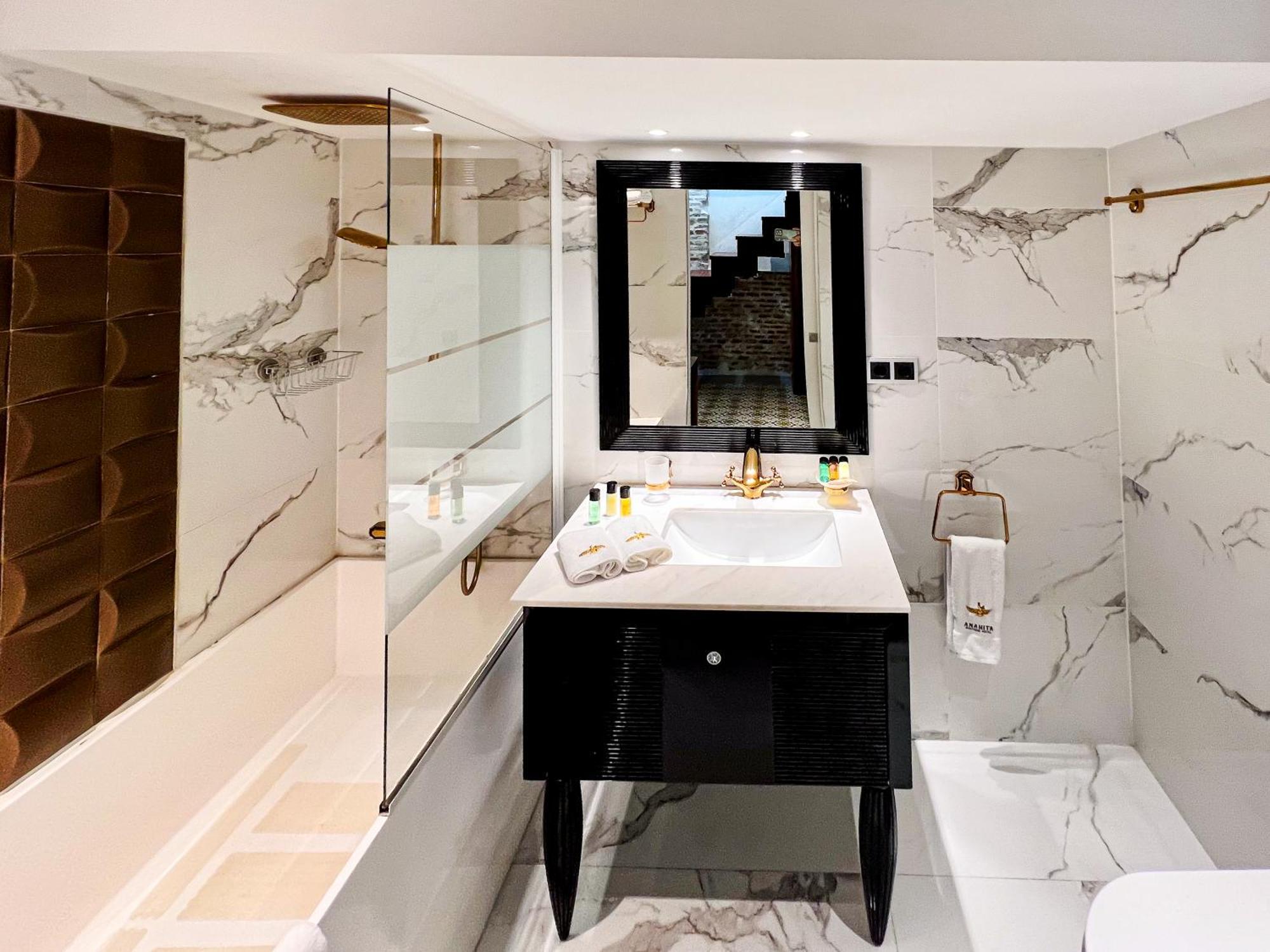 Anahita Boutique Hotel Malaga Bagian luar foto