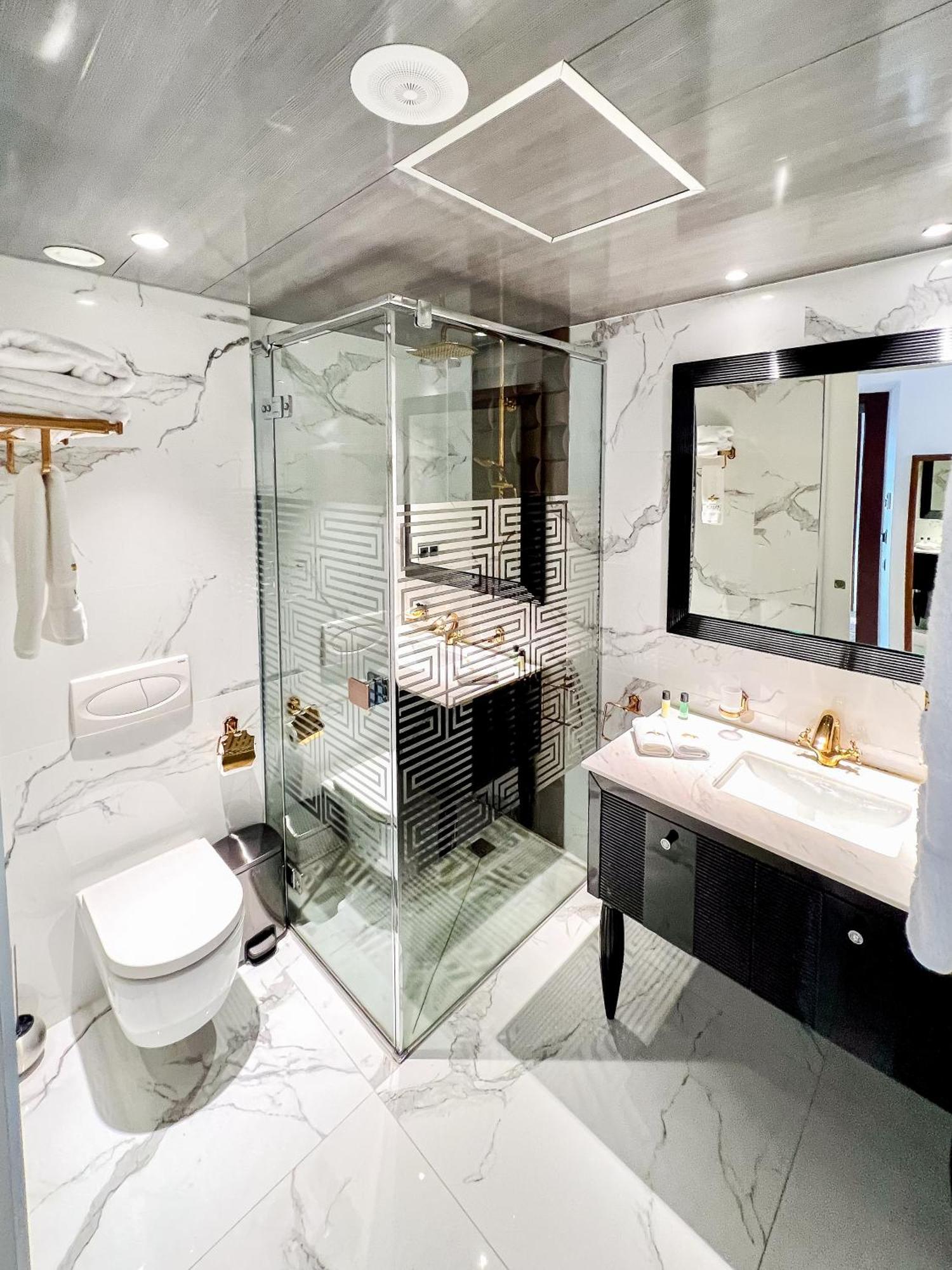 Anahita Boutique Hotel Malaga Bagian luar foto