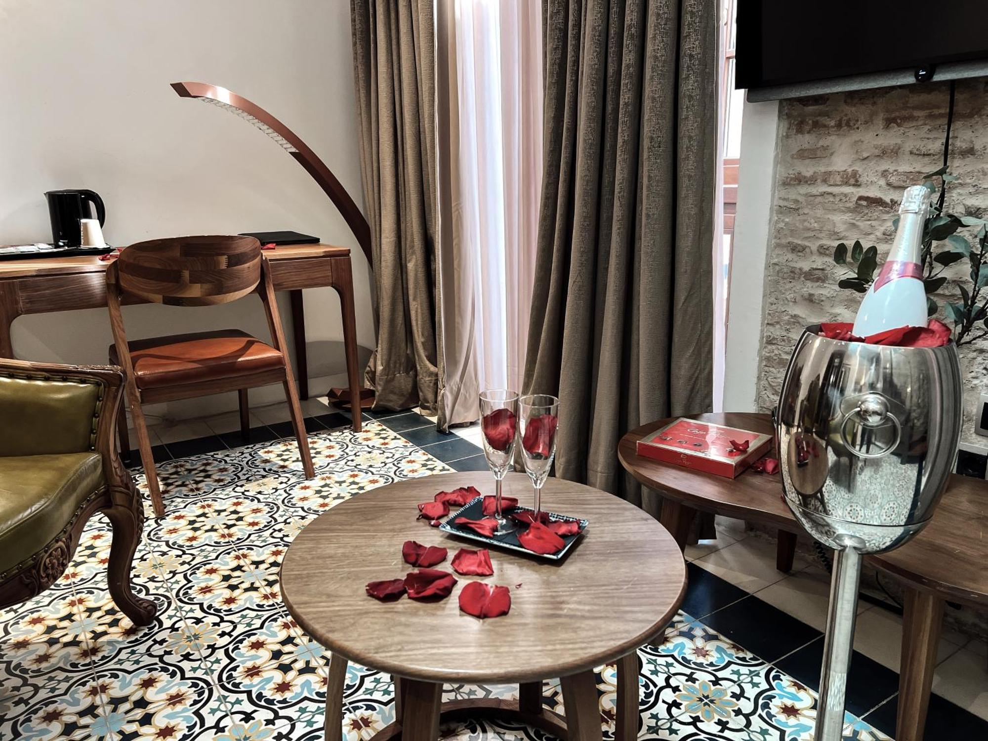 Anahita Boutique Hotel Malaga Bagian luar foto