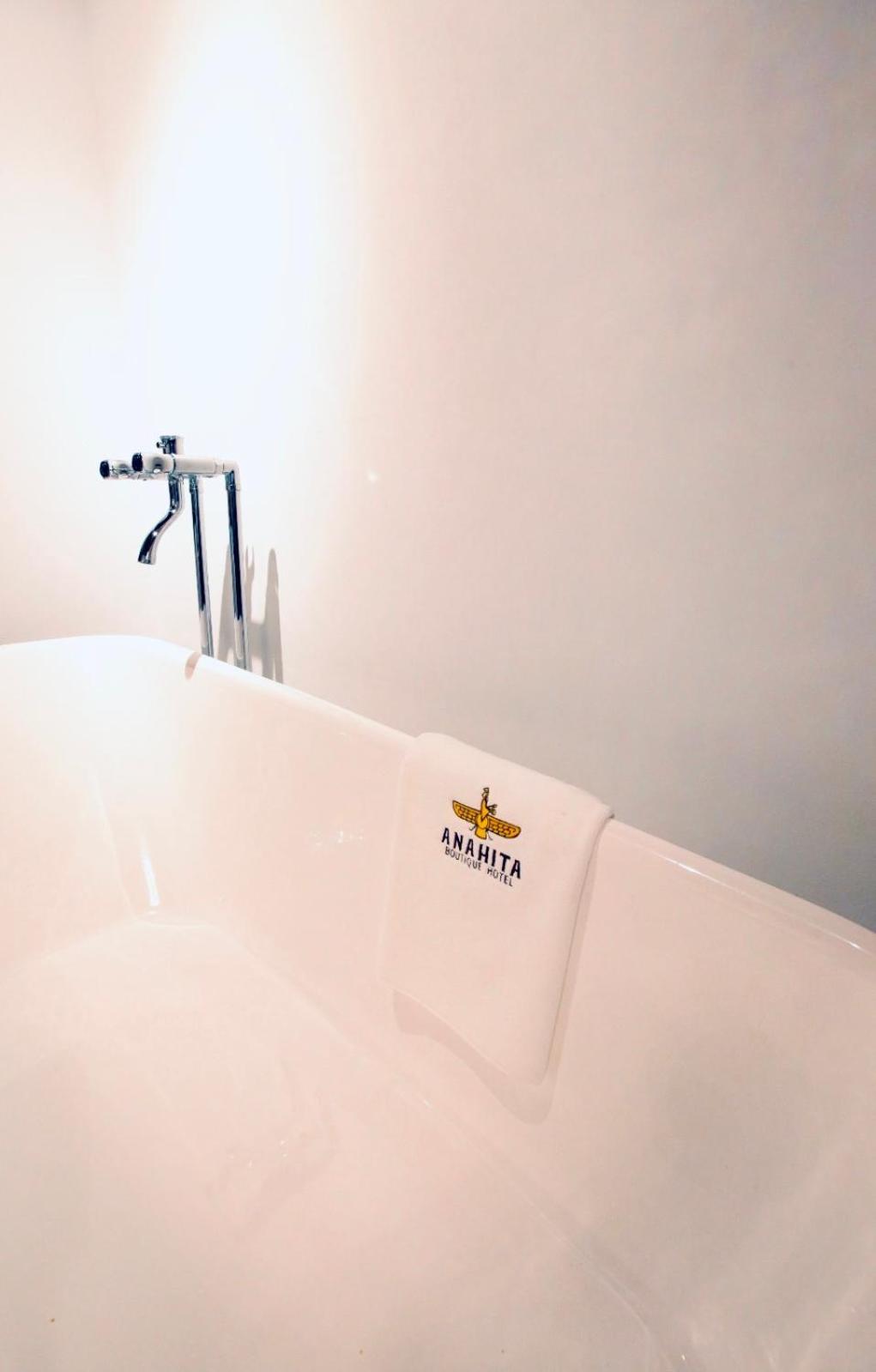 Anahita Boutique Hotel Malaga Bagian luar foto